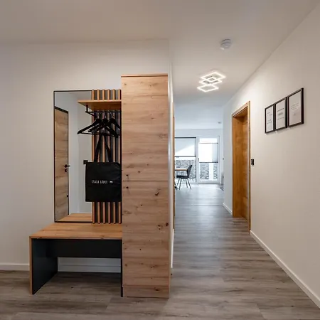 Apartment #3 jsliving Comfort - sonniger Balkon SmartTV HighSpeed WLAN kostenloser Parkplatz