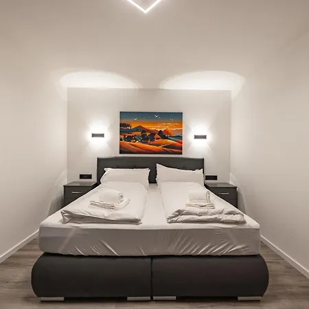 Apartment #3 jsliving Comfort - sonniger Balkon SmartTV HighSpeed WLAN kostenloser Parkplatz Horb am Neckar